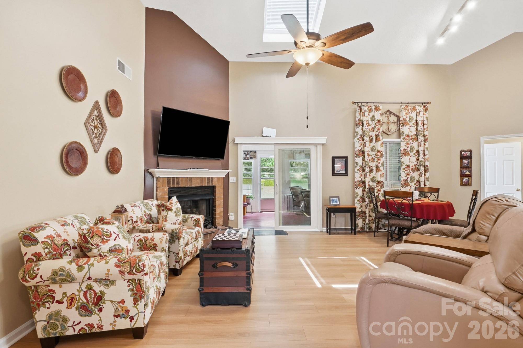 270 Charter Oak CT, Mooresville, NC 28115
