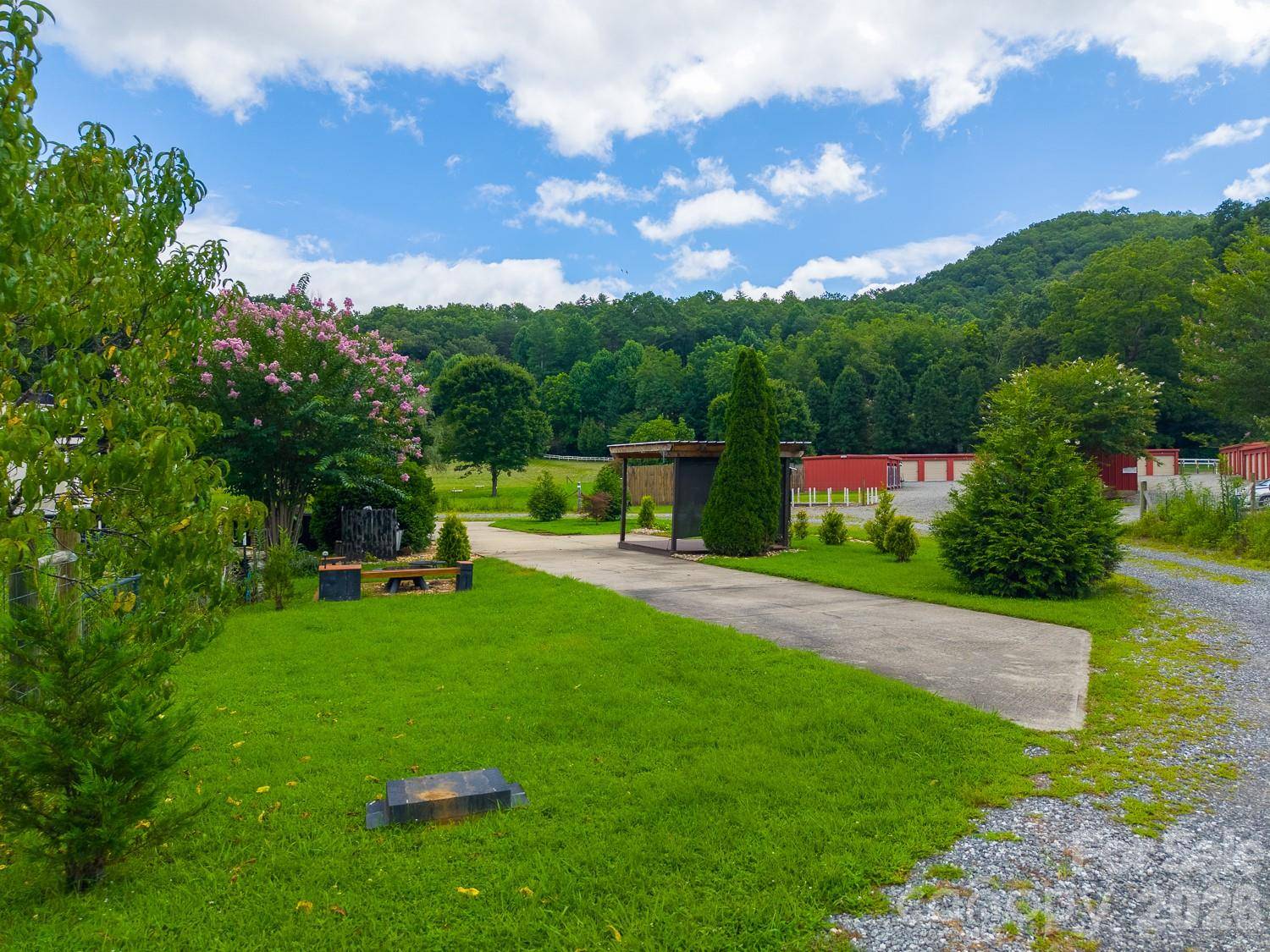 50 Timber Leaf DR, Sylva, NC 28779