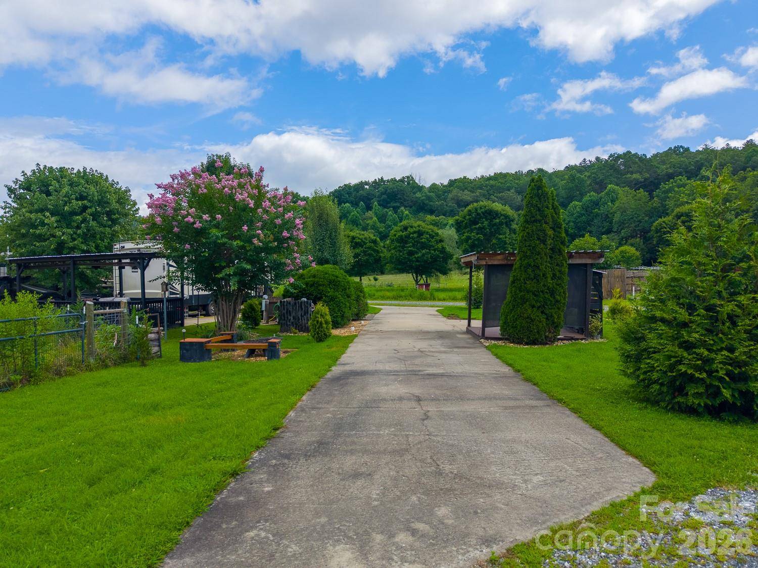 50 Timber Leaf DR, Sylva, NC 28779