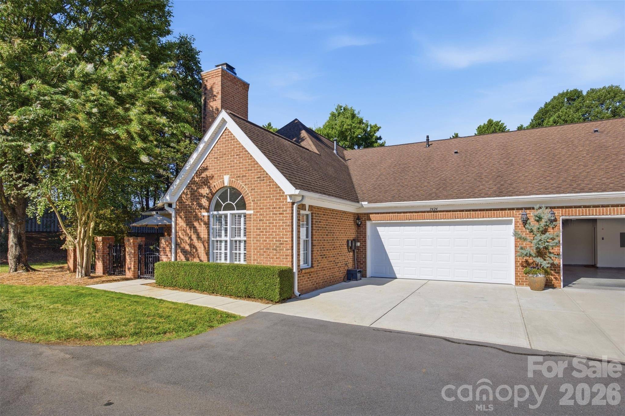 7424 Hurstbourne Green DR, Charlotte, NC 28277