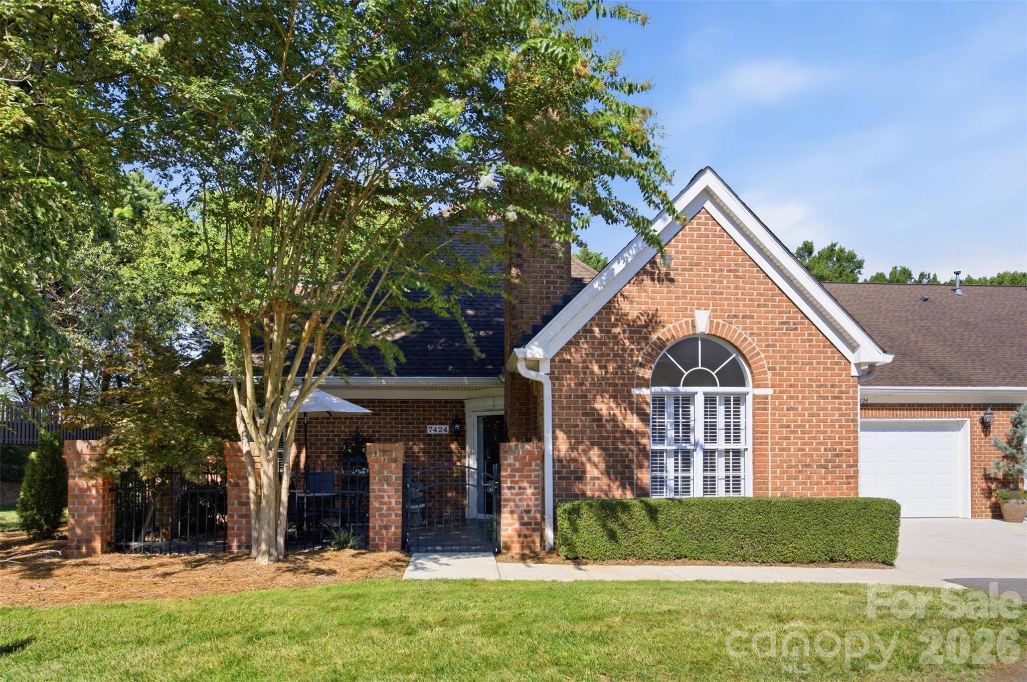 7424 Hurstbourne Green DR, Charlotte, NC 28277