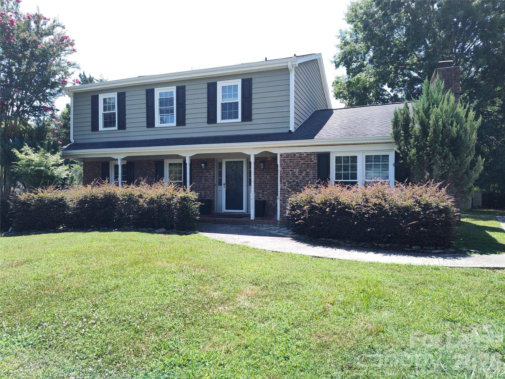 7413 Doves Nest CIR, Charlotte, NC 28226