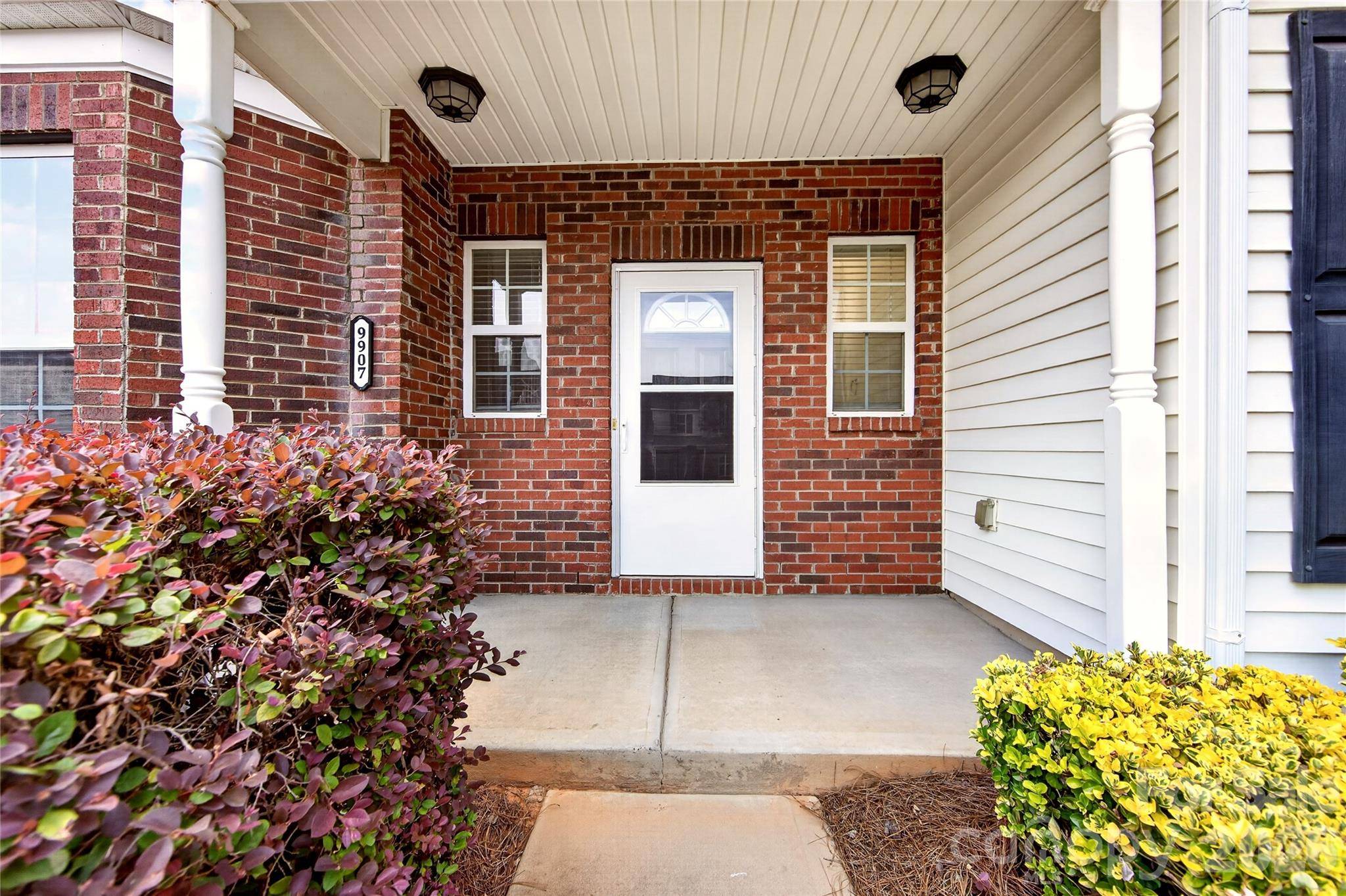 9907 Porta Ferry DR, Charlotte, NC 28213