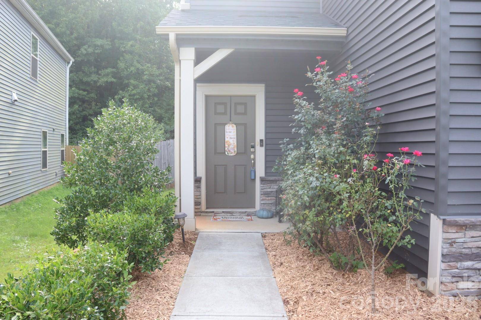 6116 Hailstone RD, Charlotte, NC 28215