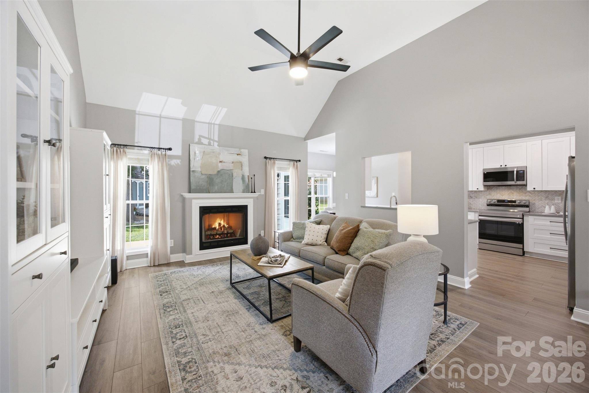 15121 Castlebridge LN, Matthews, NC 28104