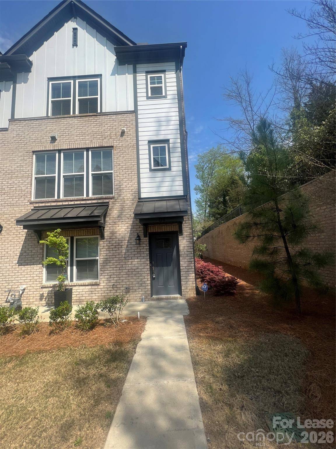 128 Bell Meadow PL, Charlotte, NC 28211
