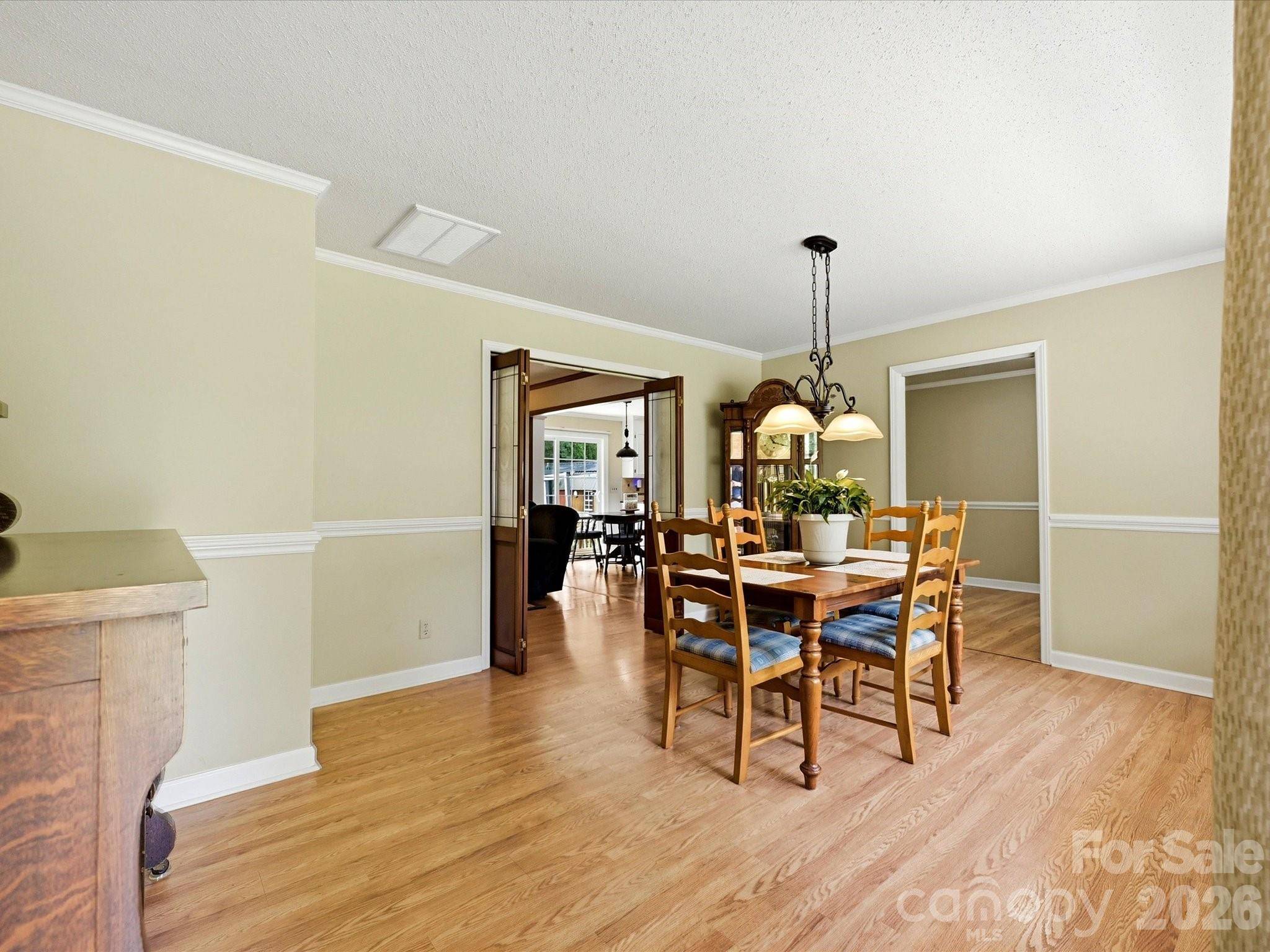 8812 Crestwood DR, Mount Pleasant, NC 28124