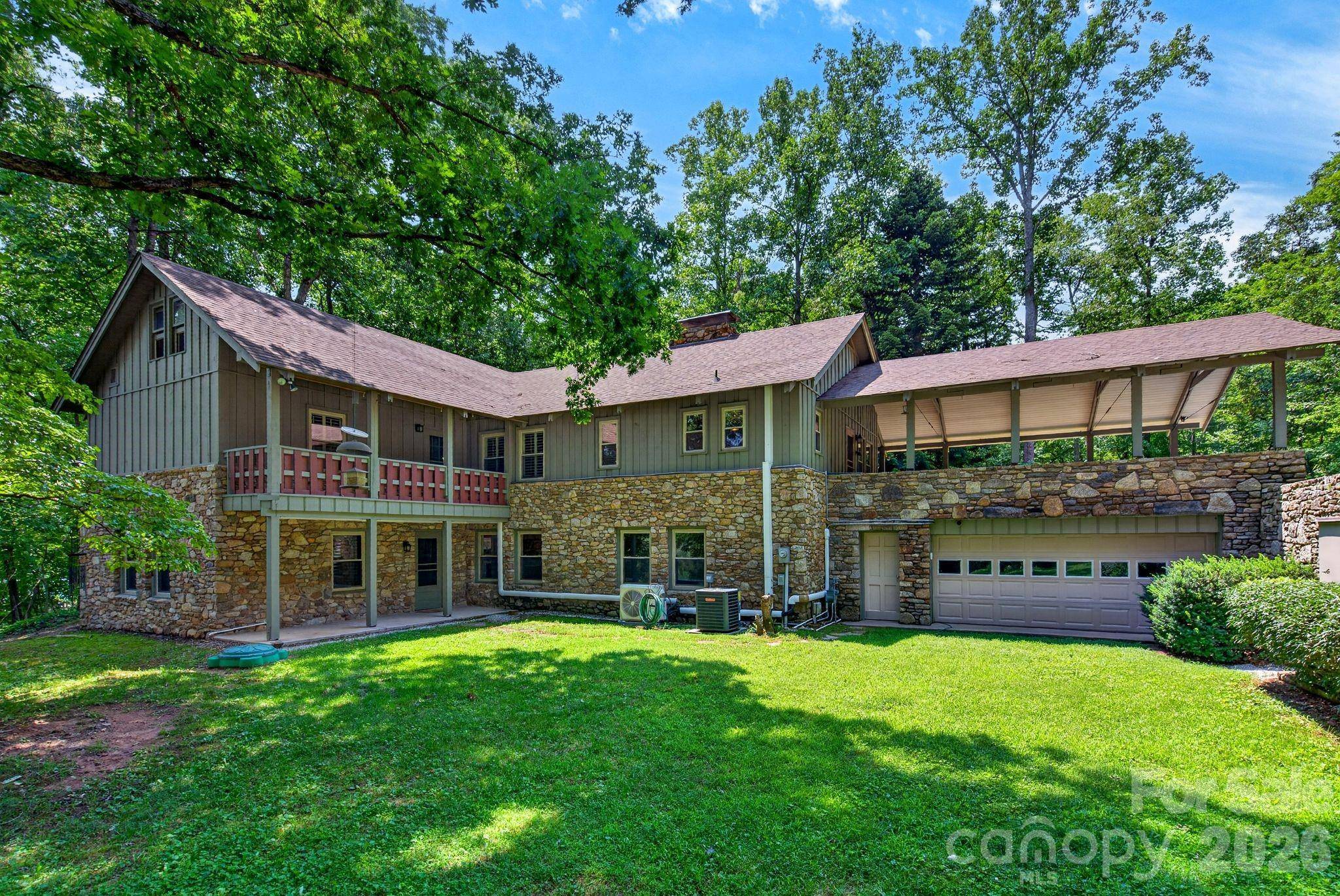760 Glenn Bridge RD, Arden, NC 28704