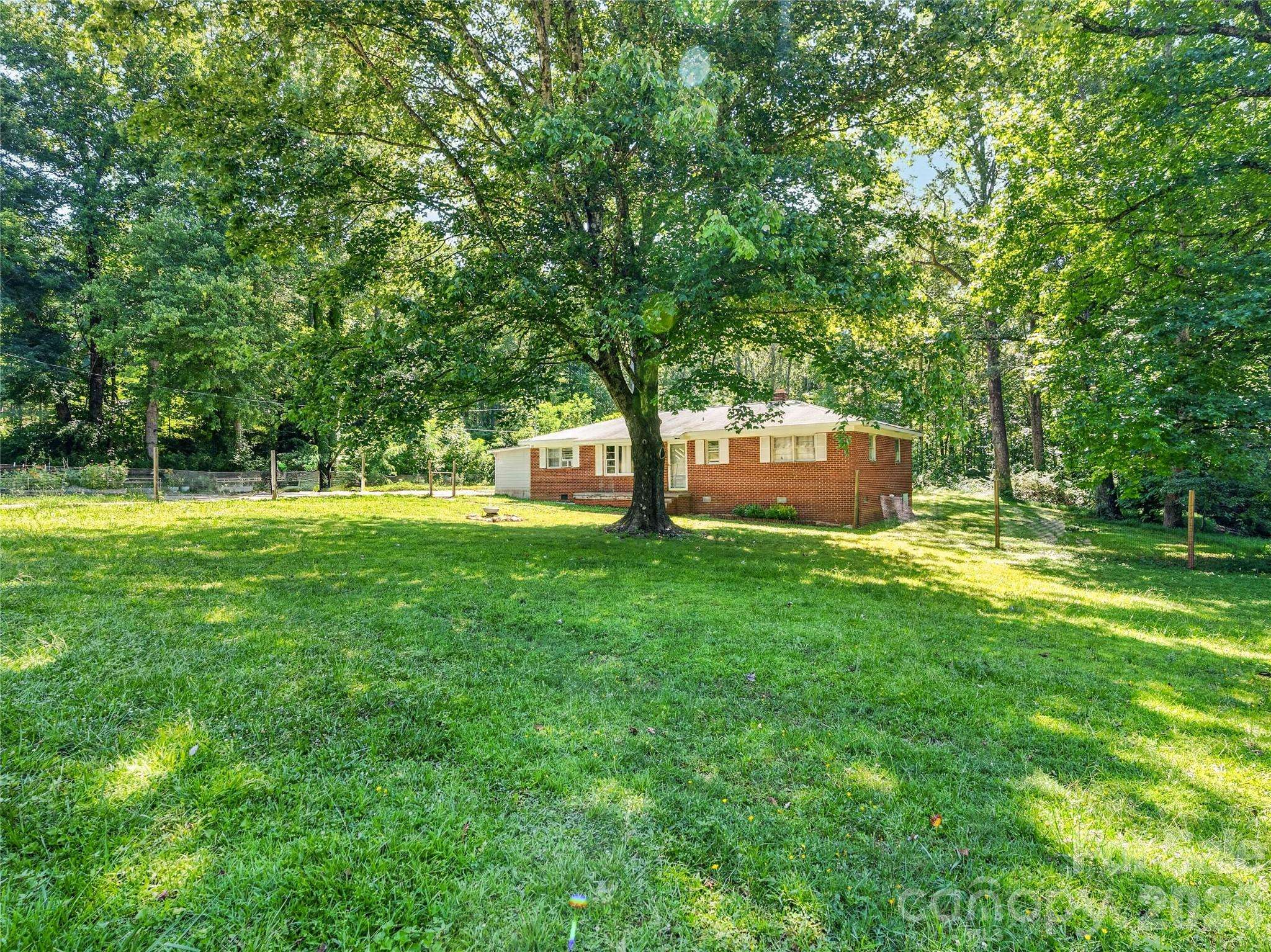 604 Belue Mill RD, Landrum, SC 29356
