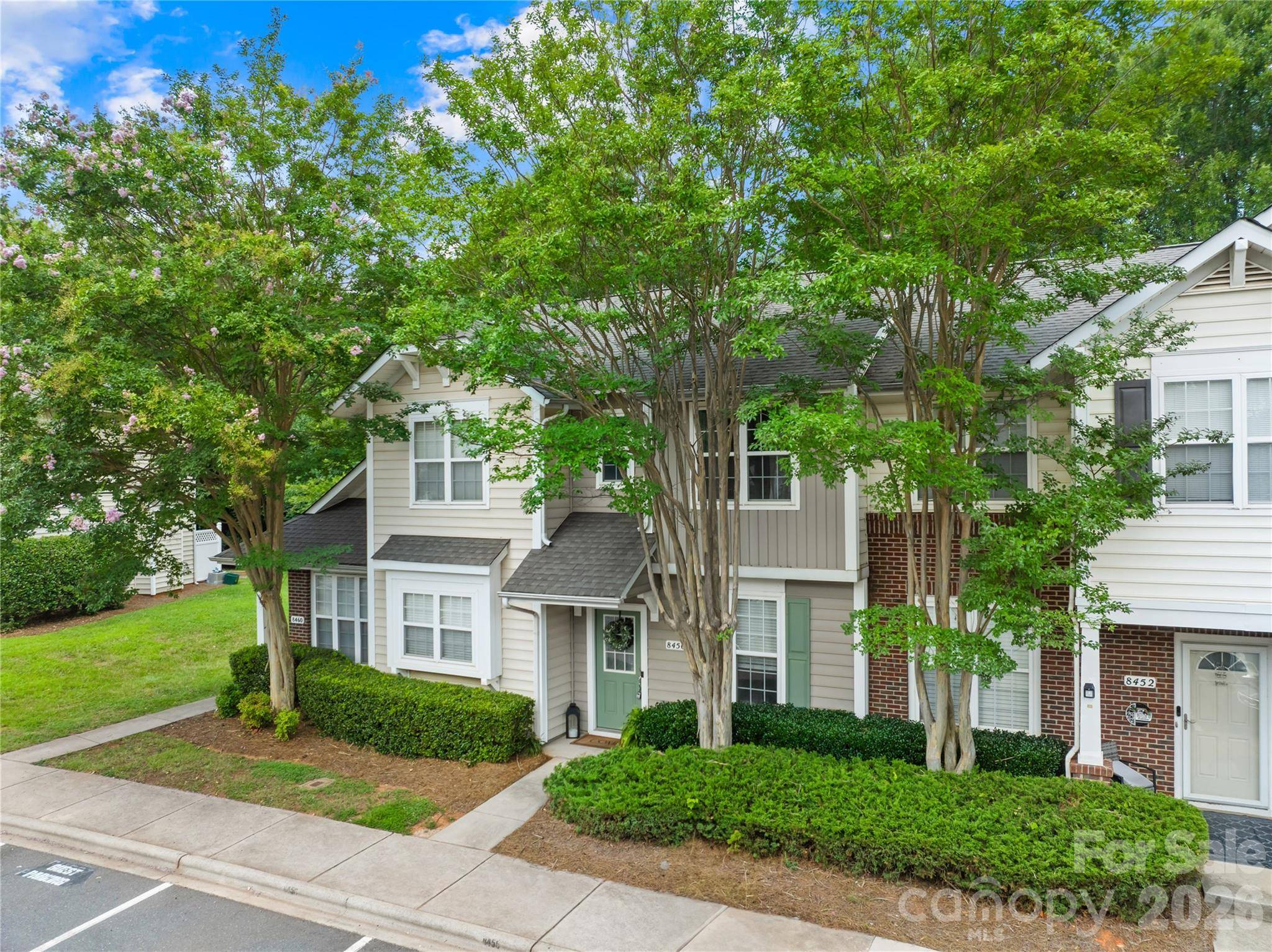 8456 Chaceview CT, Charlotte, NC 28269