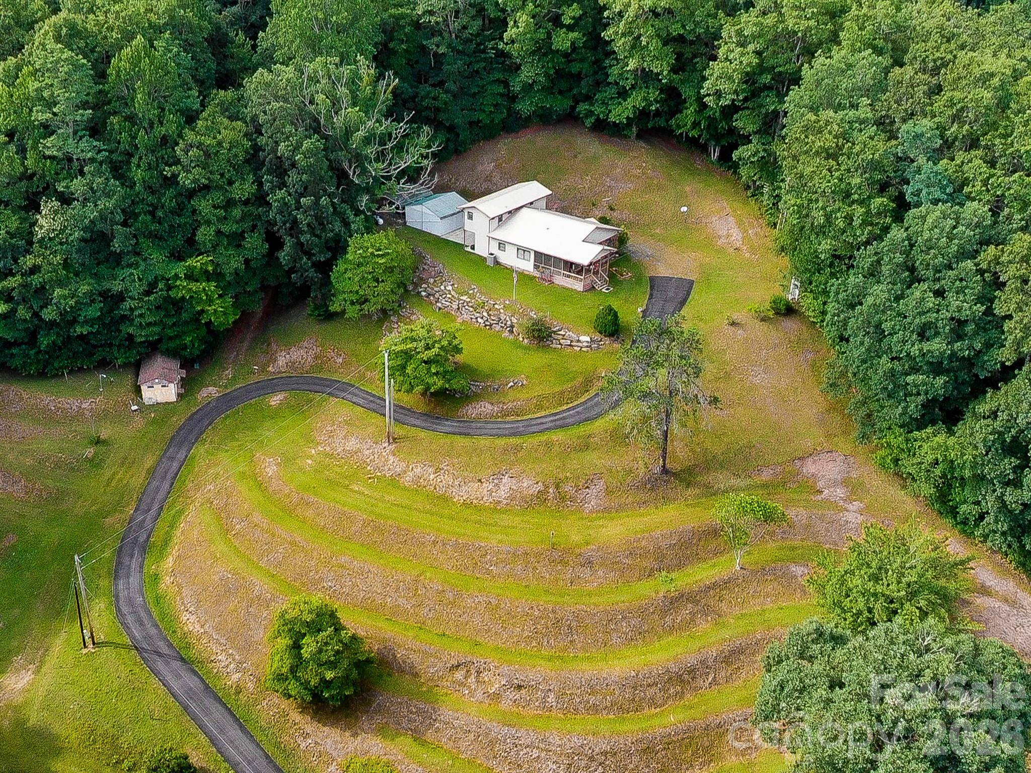 82 Trout Haven LN, Balsam Grove, NC 28708