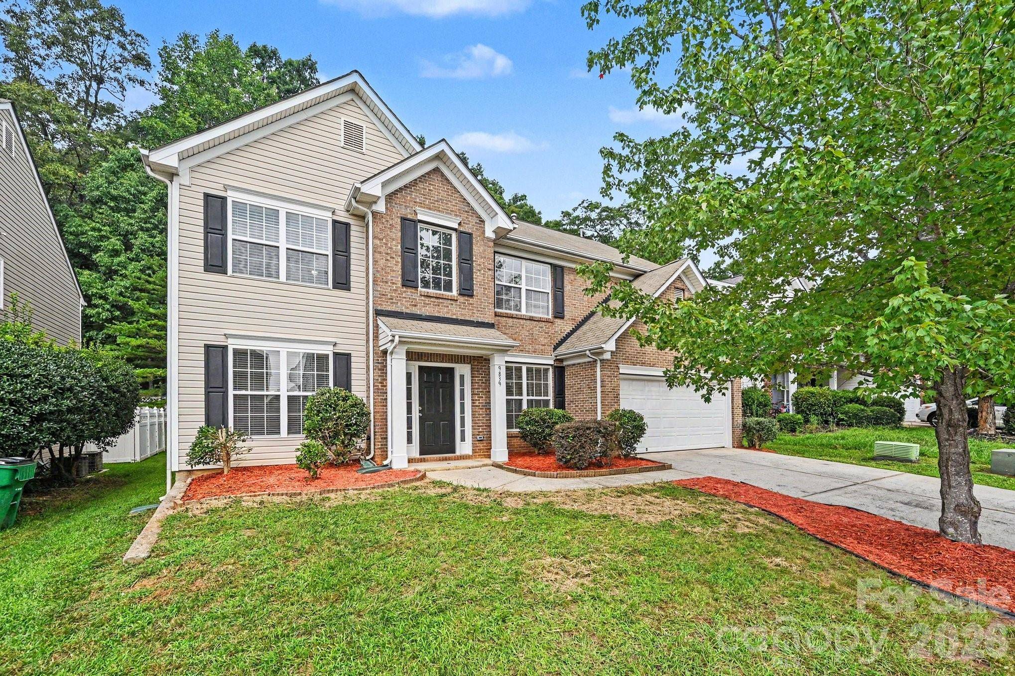 9839 Jeanette CIR, Charlotte, NC 28213