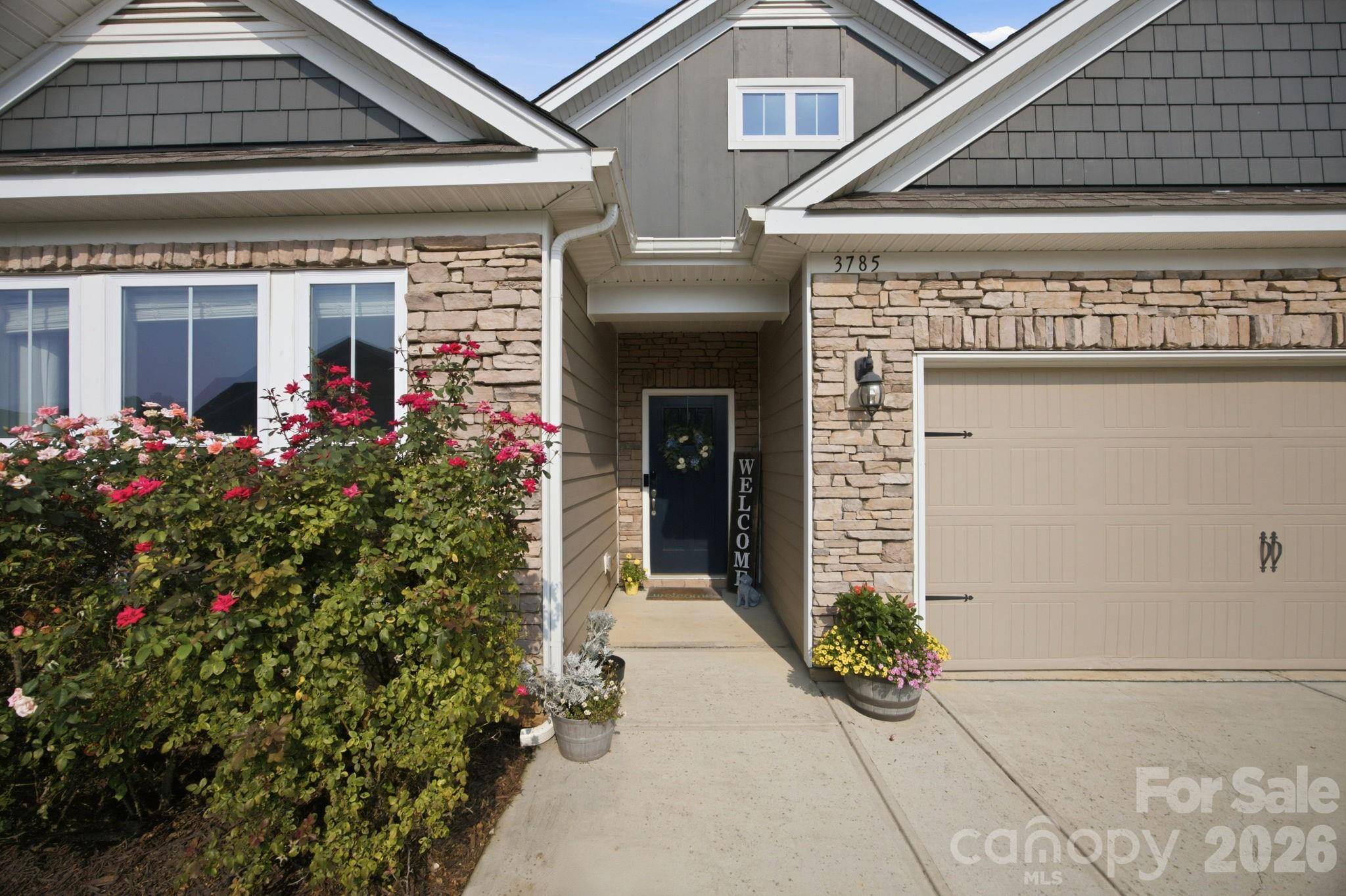 3785 Summer Haven DR, Sherrills Ford, NC 28673