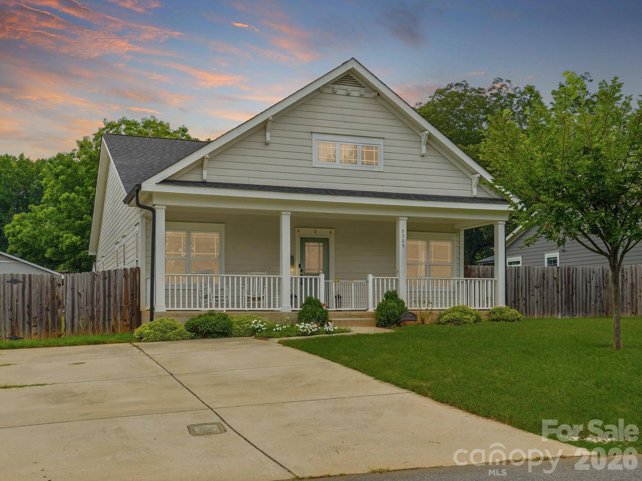 5309 Tarrywood LN, Charlotte, NC 28205