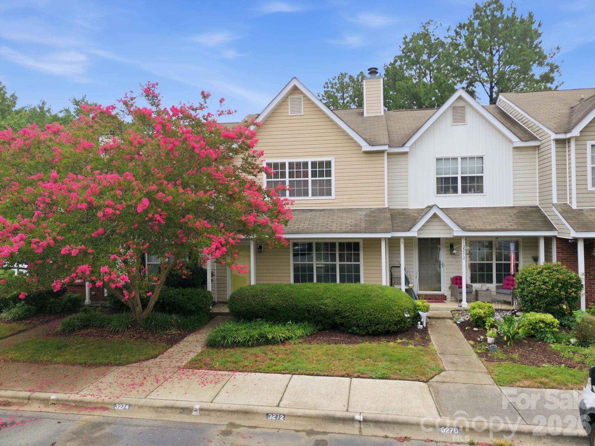 3274 Summercroft LN, Charlotte, NC 28269