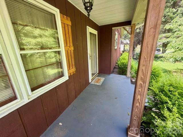 2417 Mt Herman HTS, Hudson, NC 28638