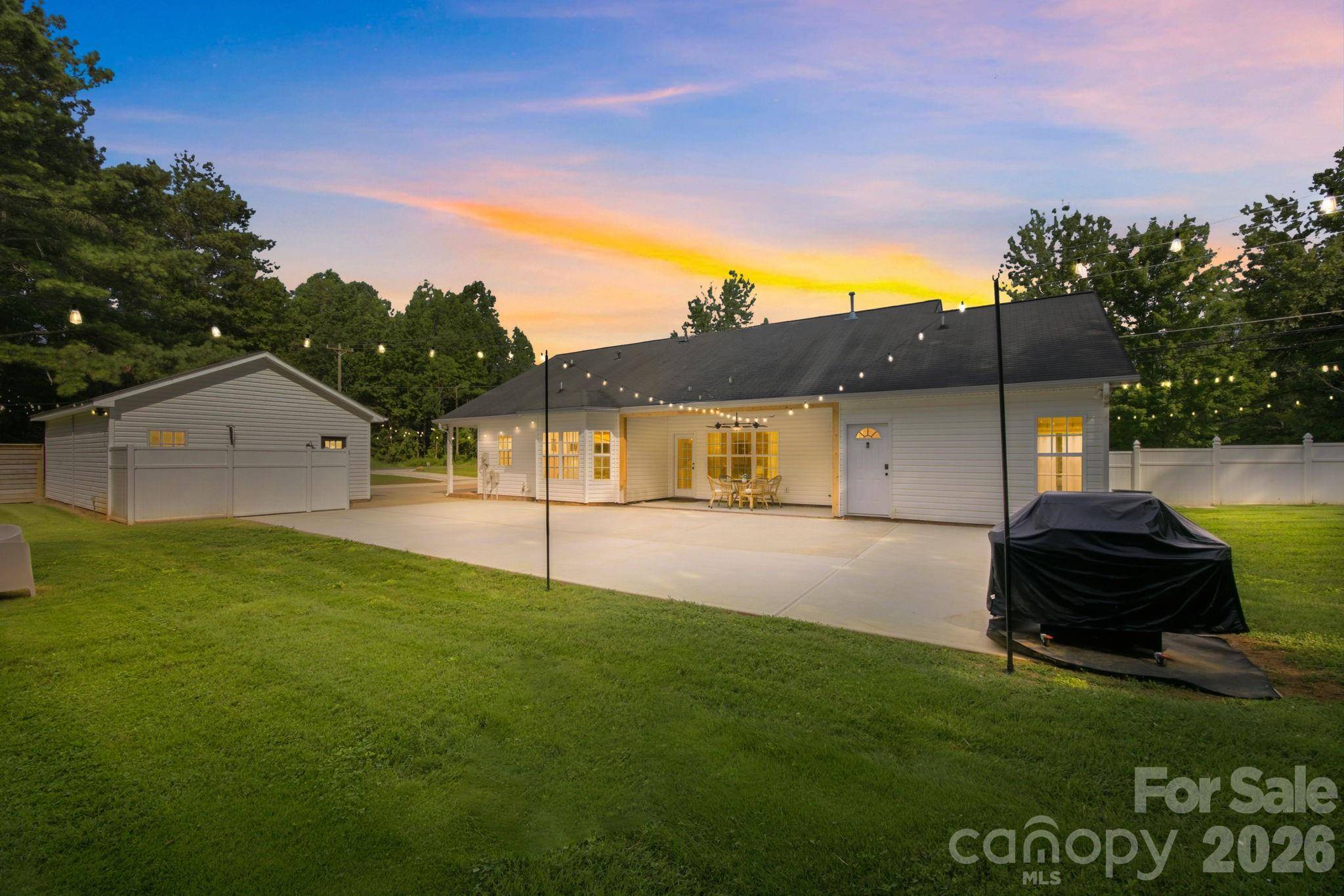 9552 Brief RD, Charlotte, NC 28227
