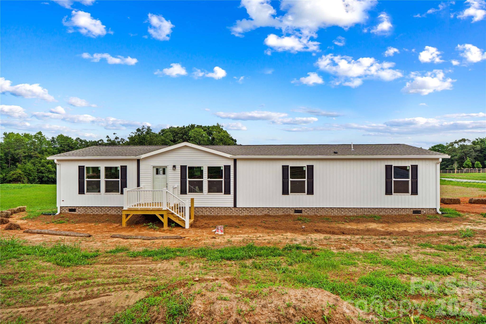 532 Eagle Mills RD, Hamptonville, NC 27020