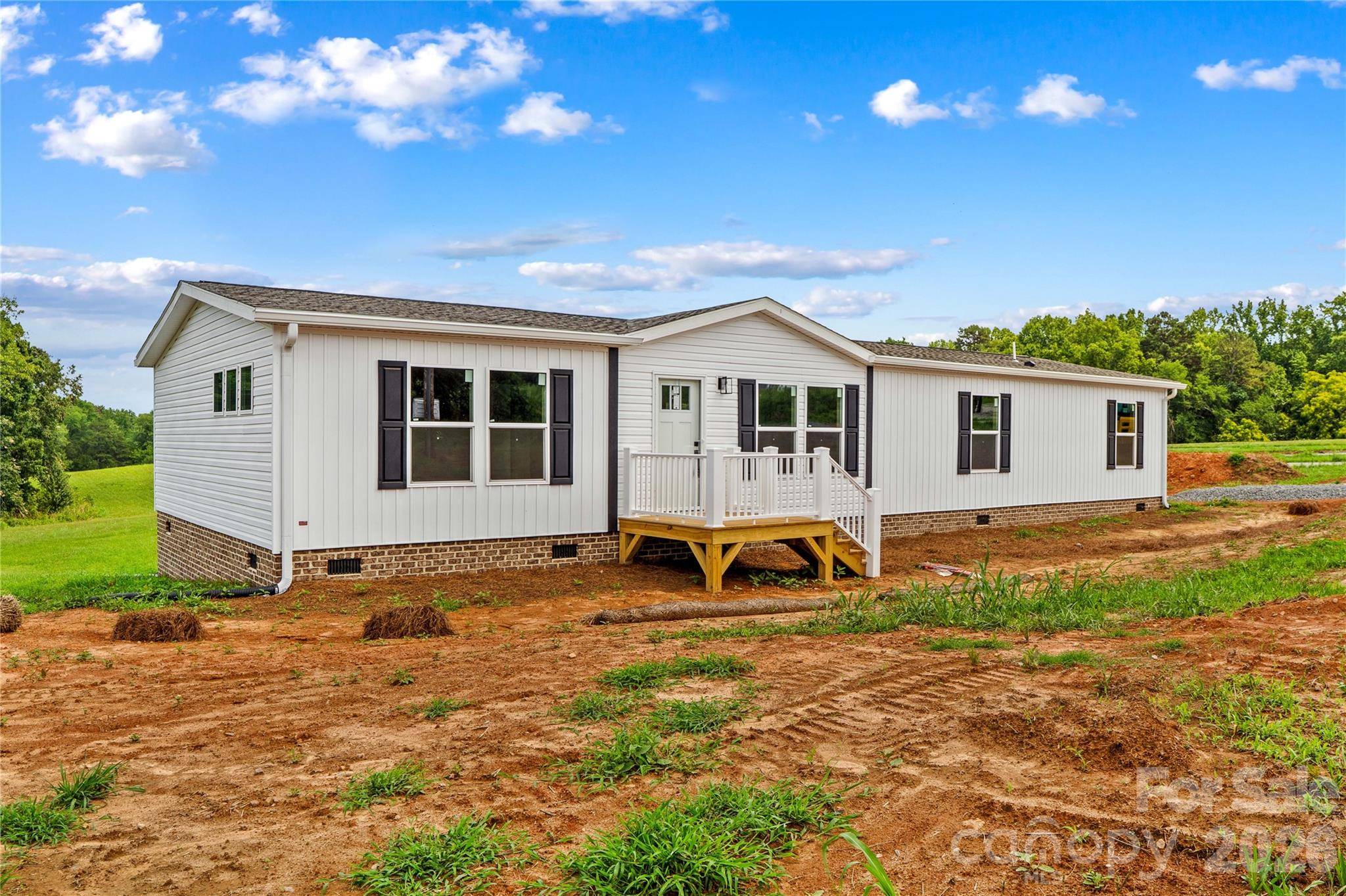 532 Eagle Mills RD, Hamptonville, NC 27020