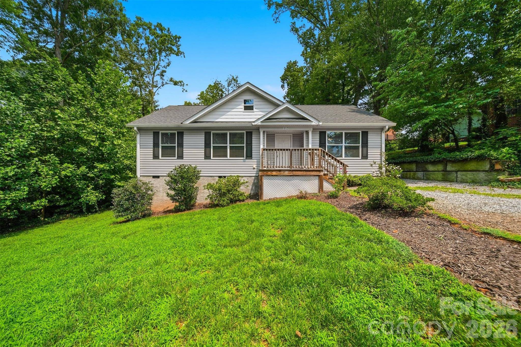 117 Falls ST, Morganton, NC 28655