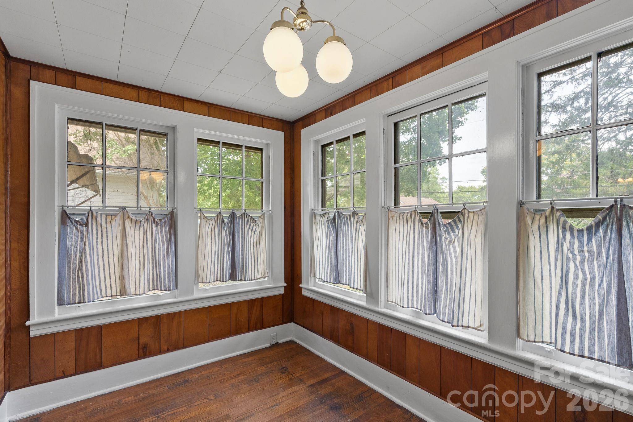 47 Virginia AVE, Asheville, NC 28806