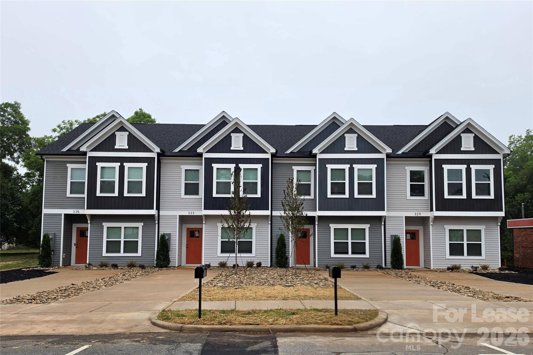 329 S Broad ST, Mooresville, NC 28115