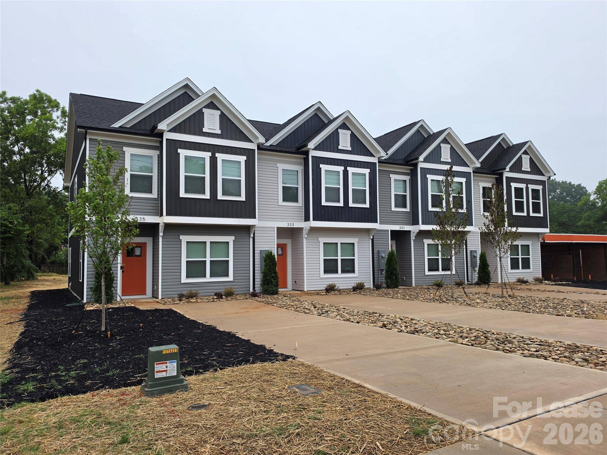 329 S Broad ST, Mooresville, NC 28115