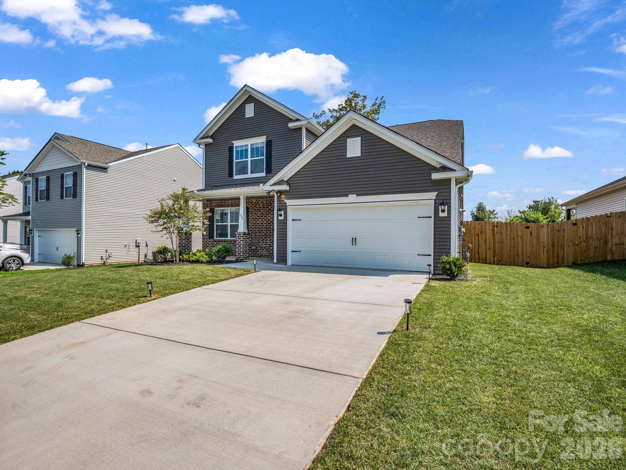 126 Ashelyn Park DR, Fletcher, NC 28732
