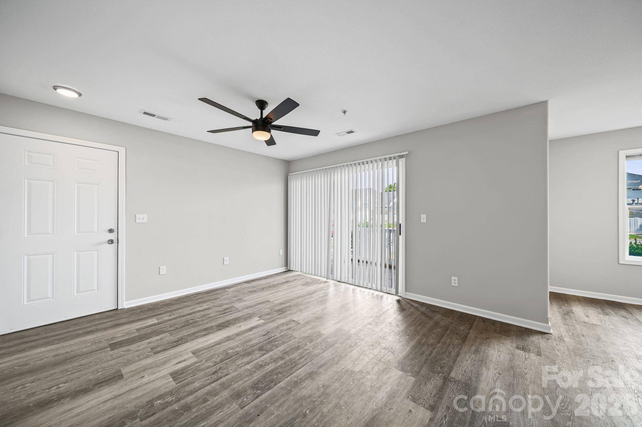 4012 Town Center RD, Harrisburg, NC 28075