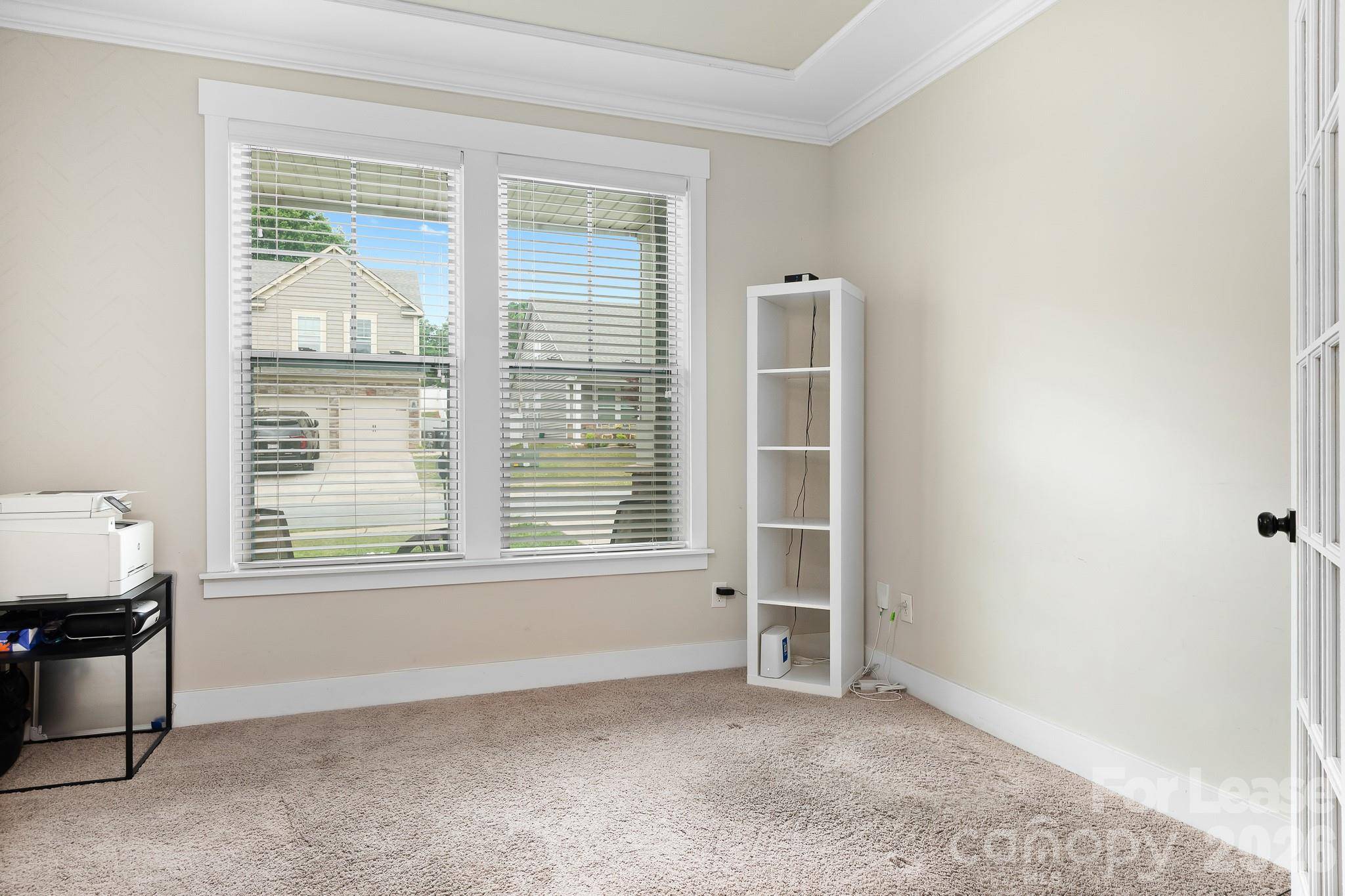 10008 Michael Crossing DR, Charlotte, NC 28213