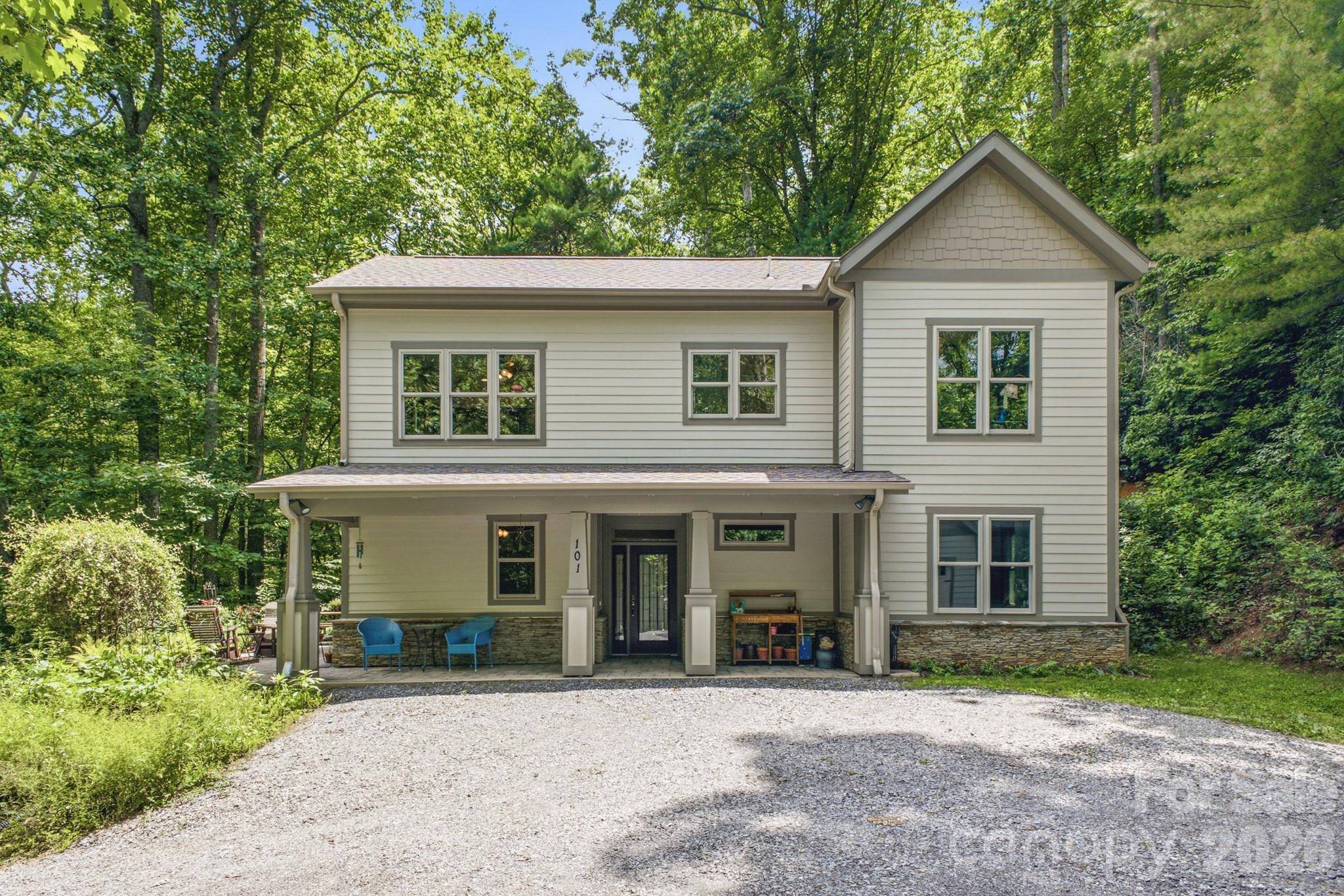 101 Reeds Creek RD, Fairview, NC 28730