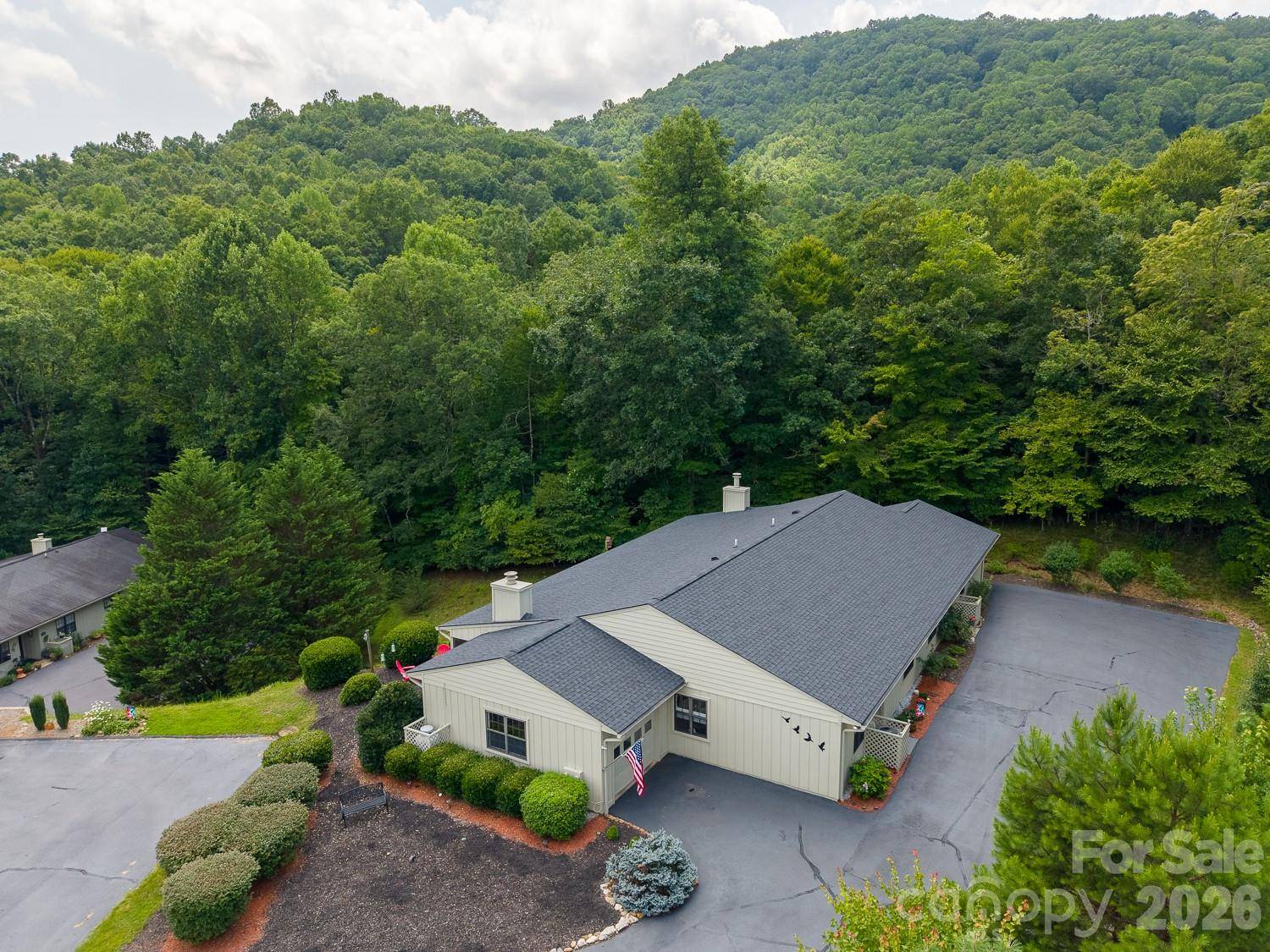 16A Willow View DR, Franklin, NC 28734