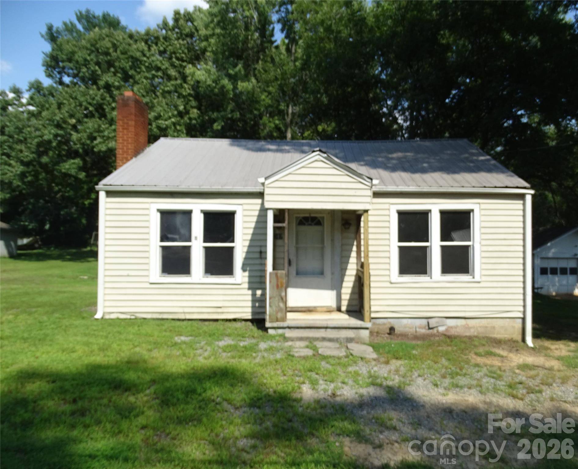 307 Goforth DR, Thomasville, NC 27360