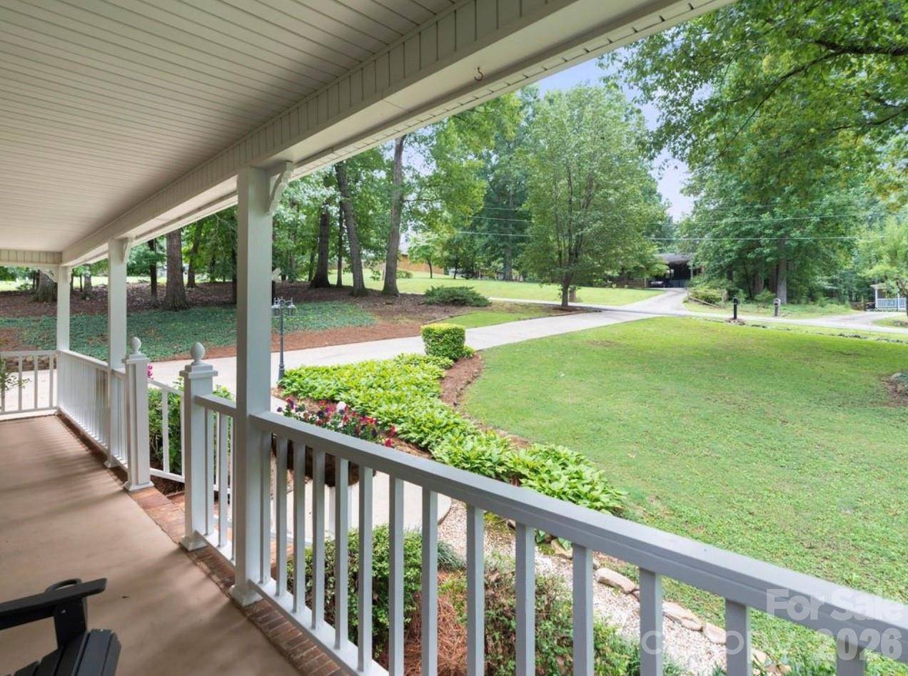 110 Sawtooth LN, Stanley, NC 28164