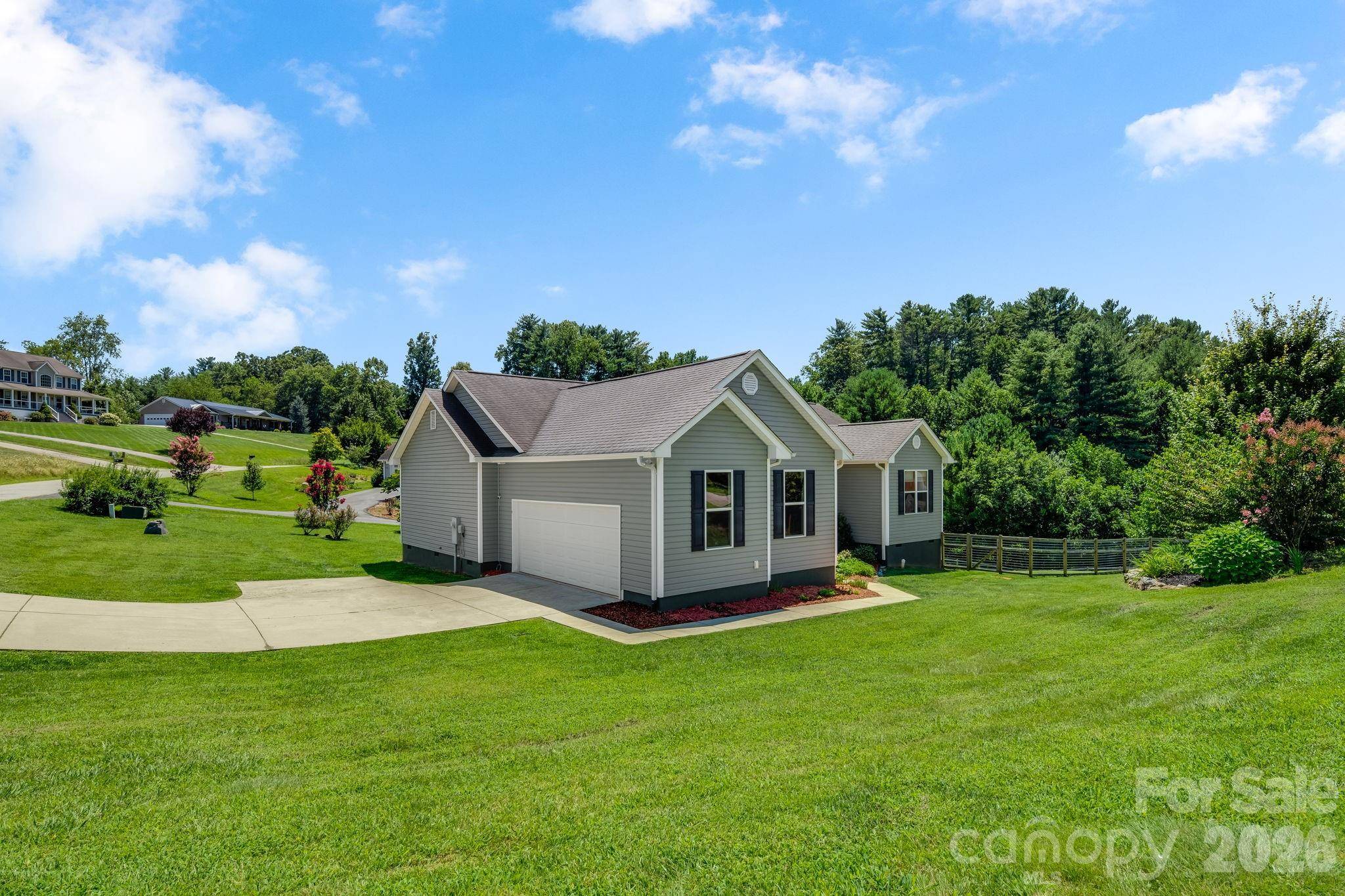 78 Bear Creek Hills DR, Leicester, NC 28748