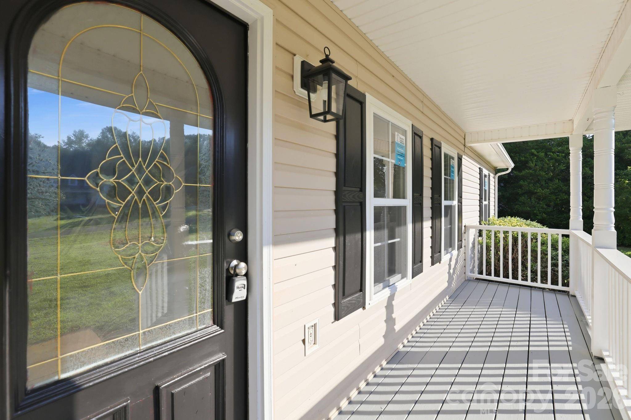 910 Little Brook CIR, York, SC 29745