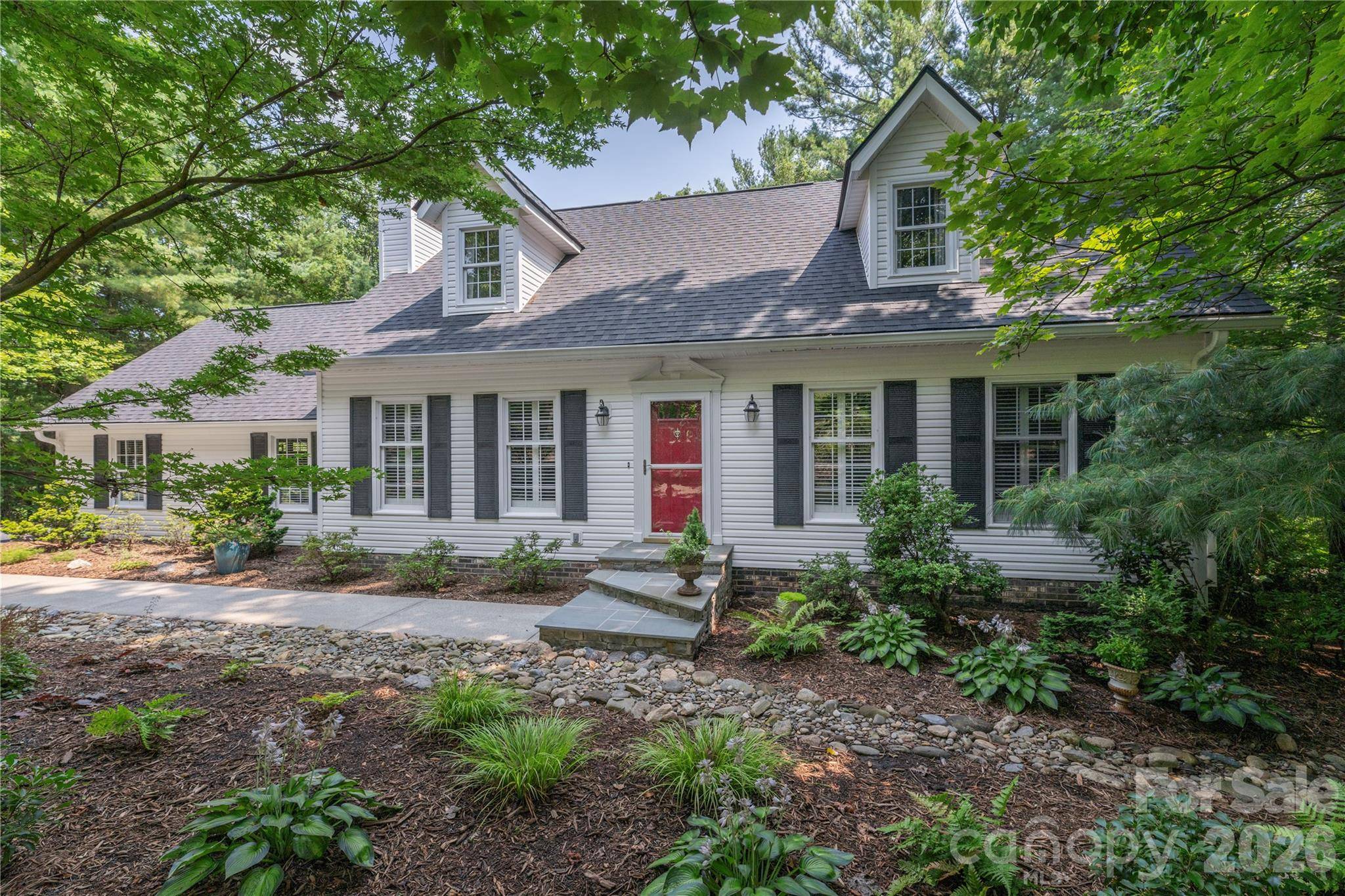 26 Moriah LN, Asheville, NC 28803