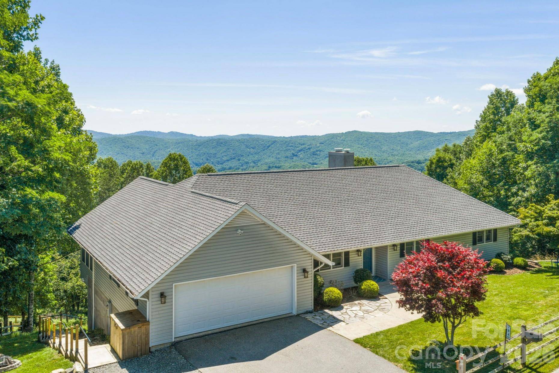 784 Alpine DR, Seven Devils, NC 28604