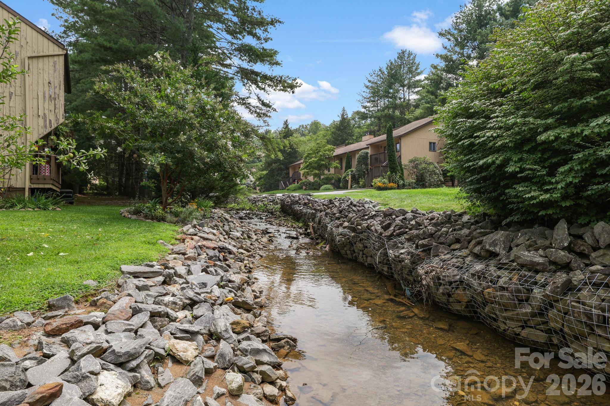 304 Birch Forest LN, Asheville, NC 28803
