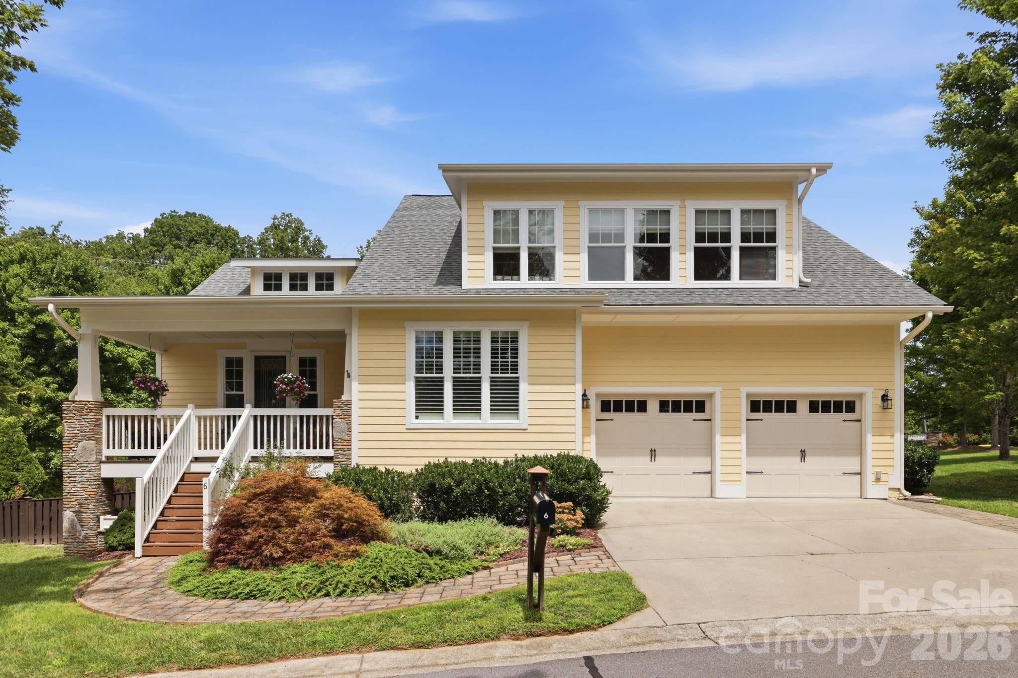 6 Bungalow WAY, Asheville, NC 28804