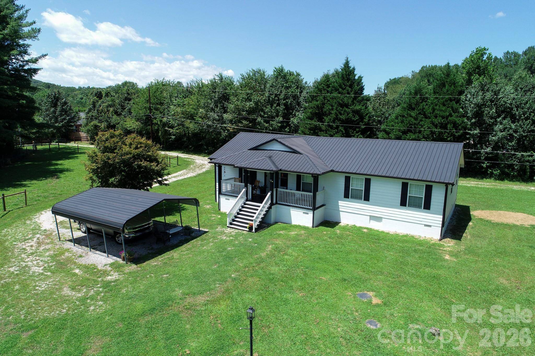 1151 Shady LN, Marion, NC 28752