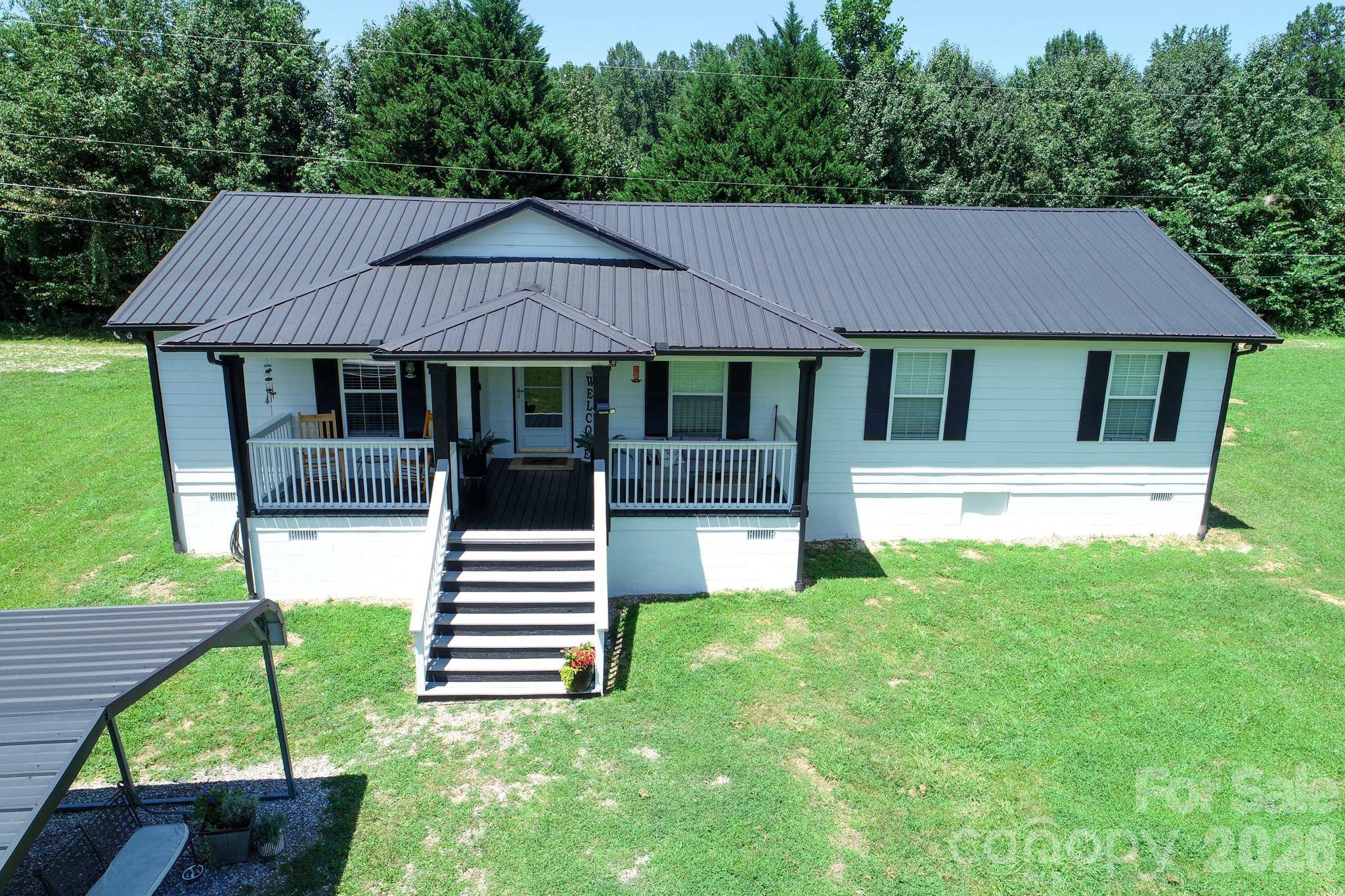 1151 Shady LN, Marion, NC 28752