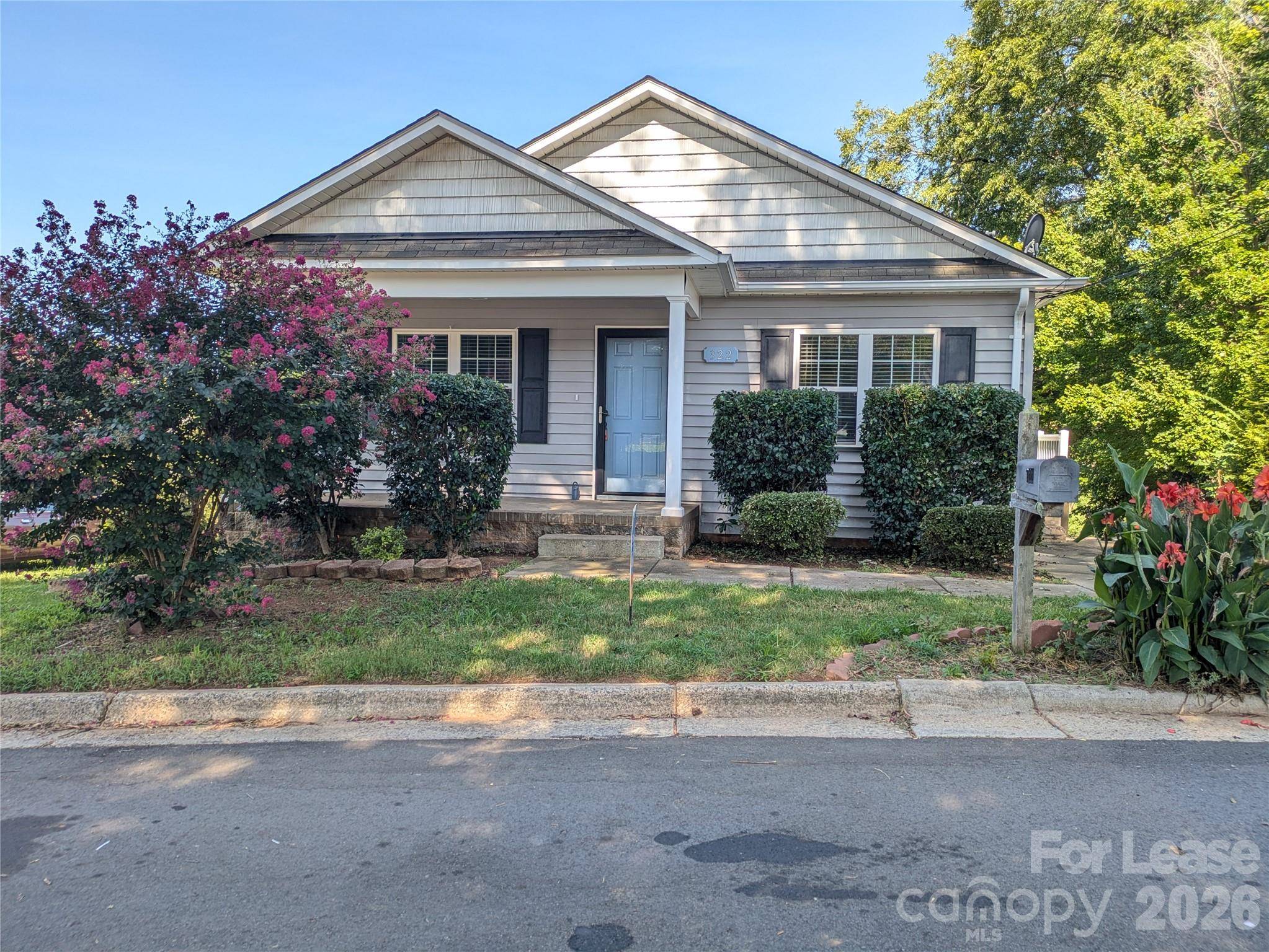 322 Clover ST, Mooresville, NC 28115