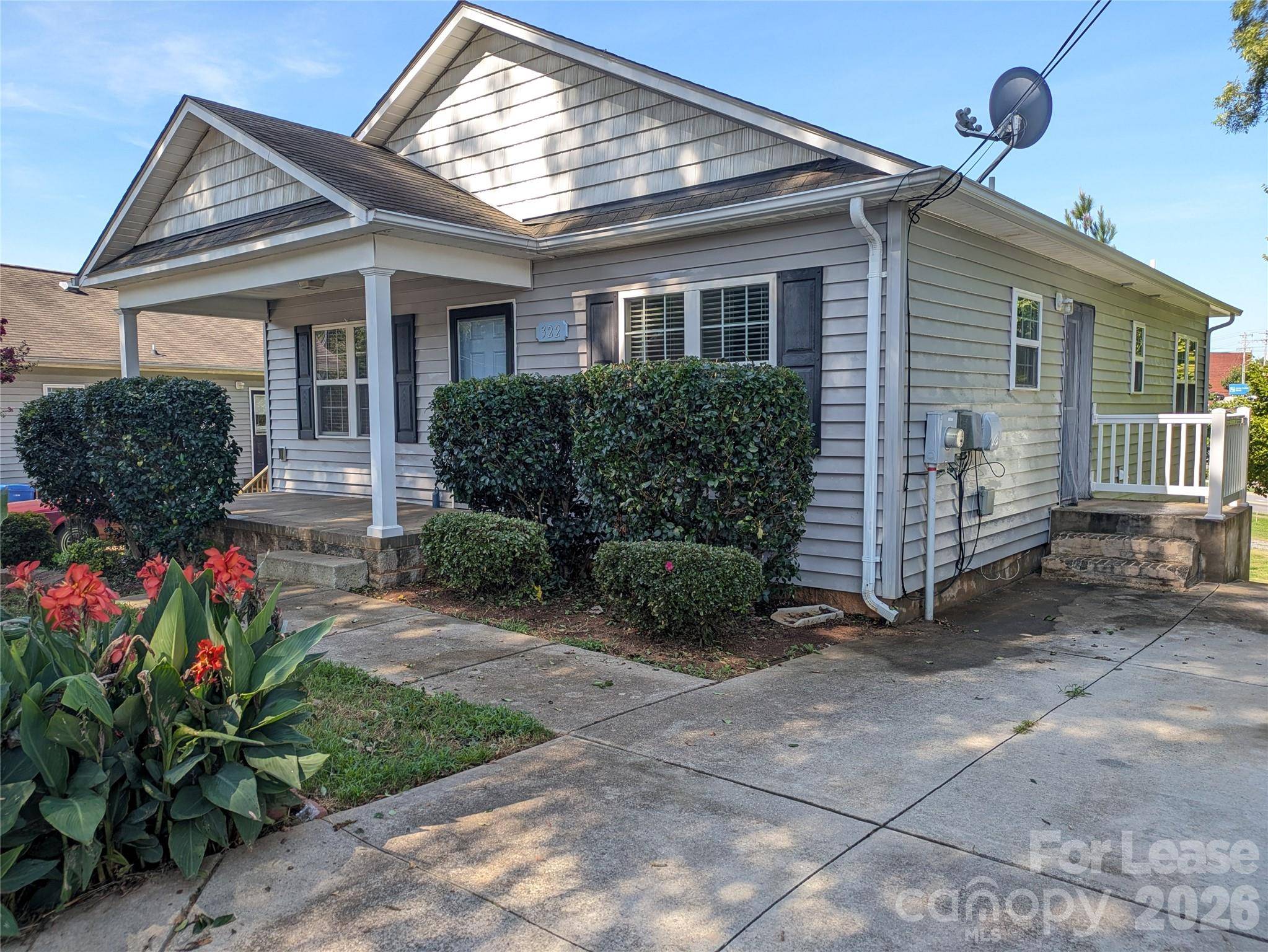 322 Clover ST, Mooresville, NC 28115