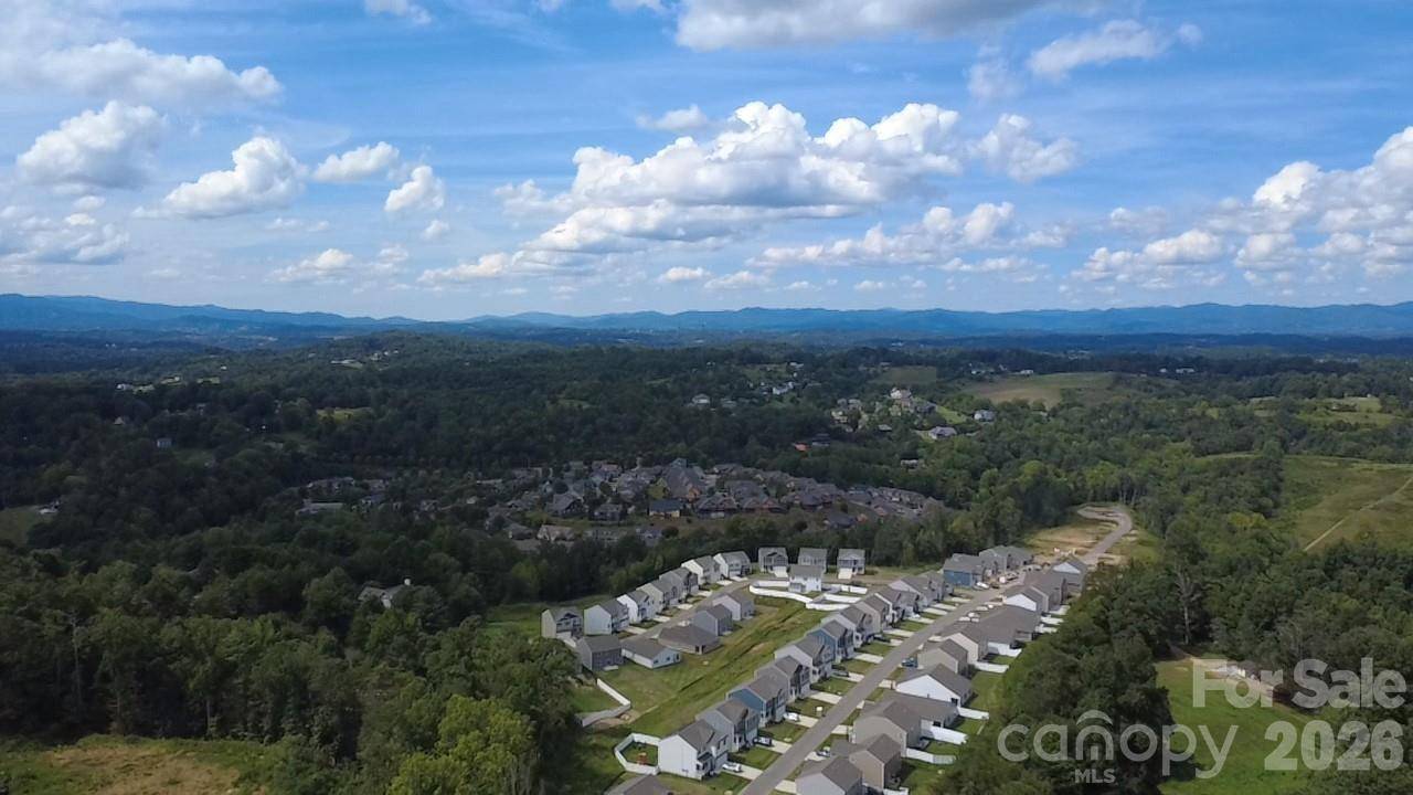 210 Hyder Ridge RD, Asheville, NC 28804