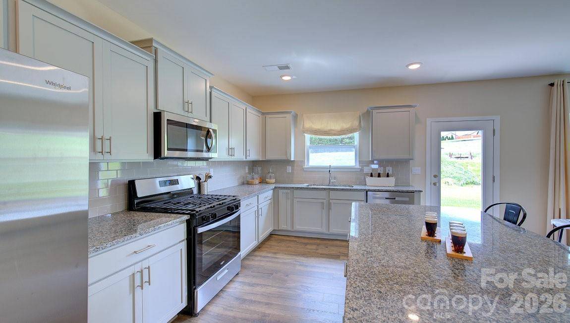 210 Hyder Ridge RD, Asheville, NC 28804