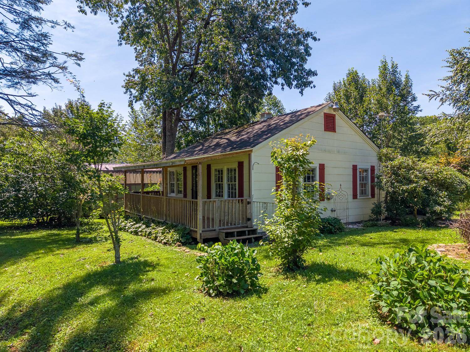 Address not disclosed, Franklin, NC 28734