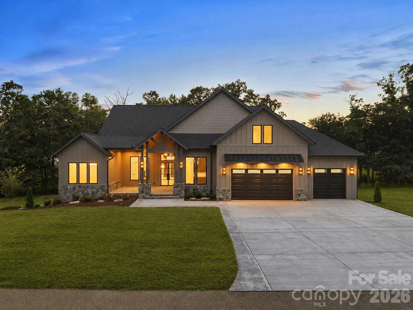 246 Turkey Ridge RD, Fletcher, NC 28732