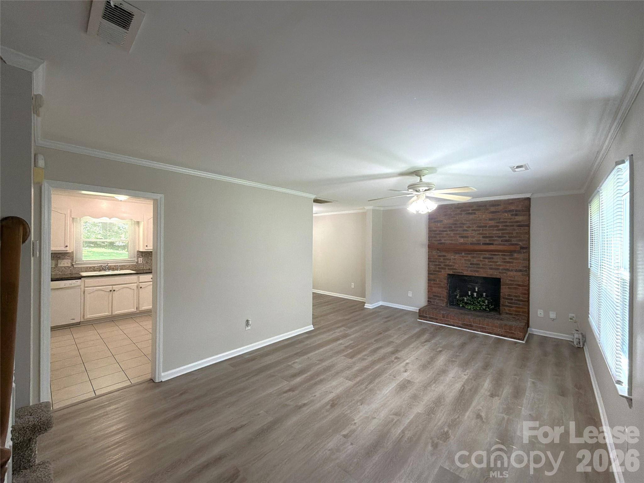 7409 Lockmont DR, Charlotte, NC 28212