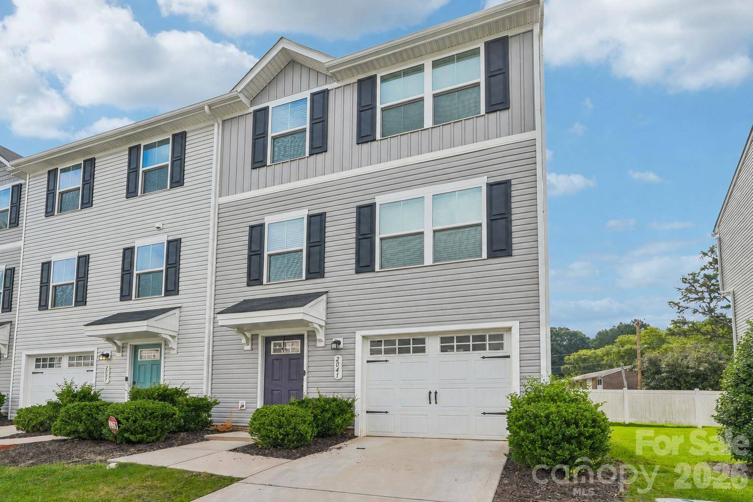 2041 Langer ST, Charlotte, NC 28214